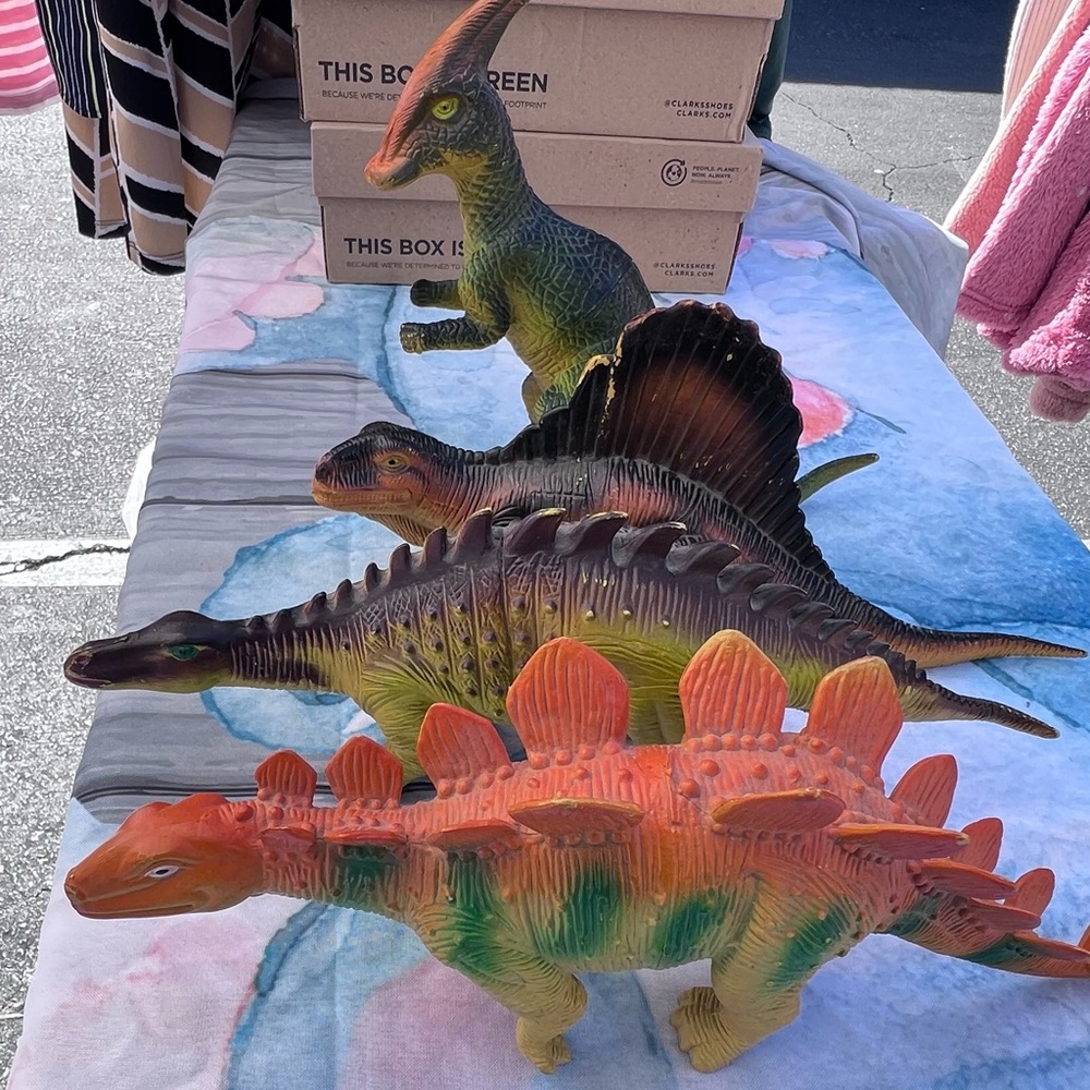 Colorful Dinosaur Figurines Set